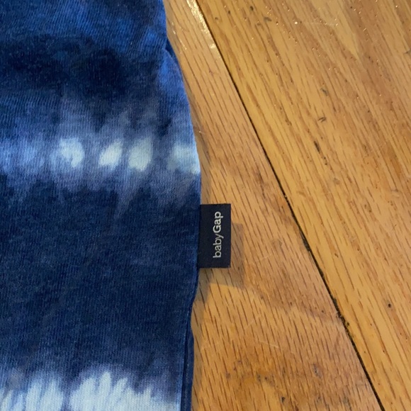 Baby Gap One Piece w Matching Hat - Picture 2 of 2